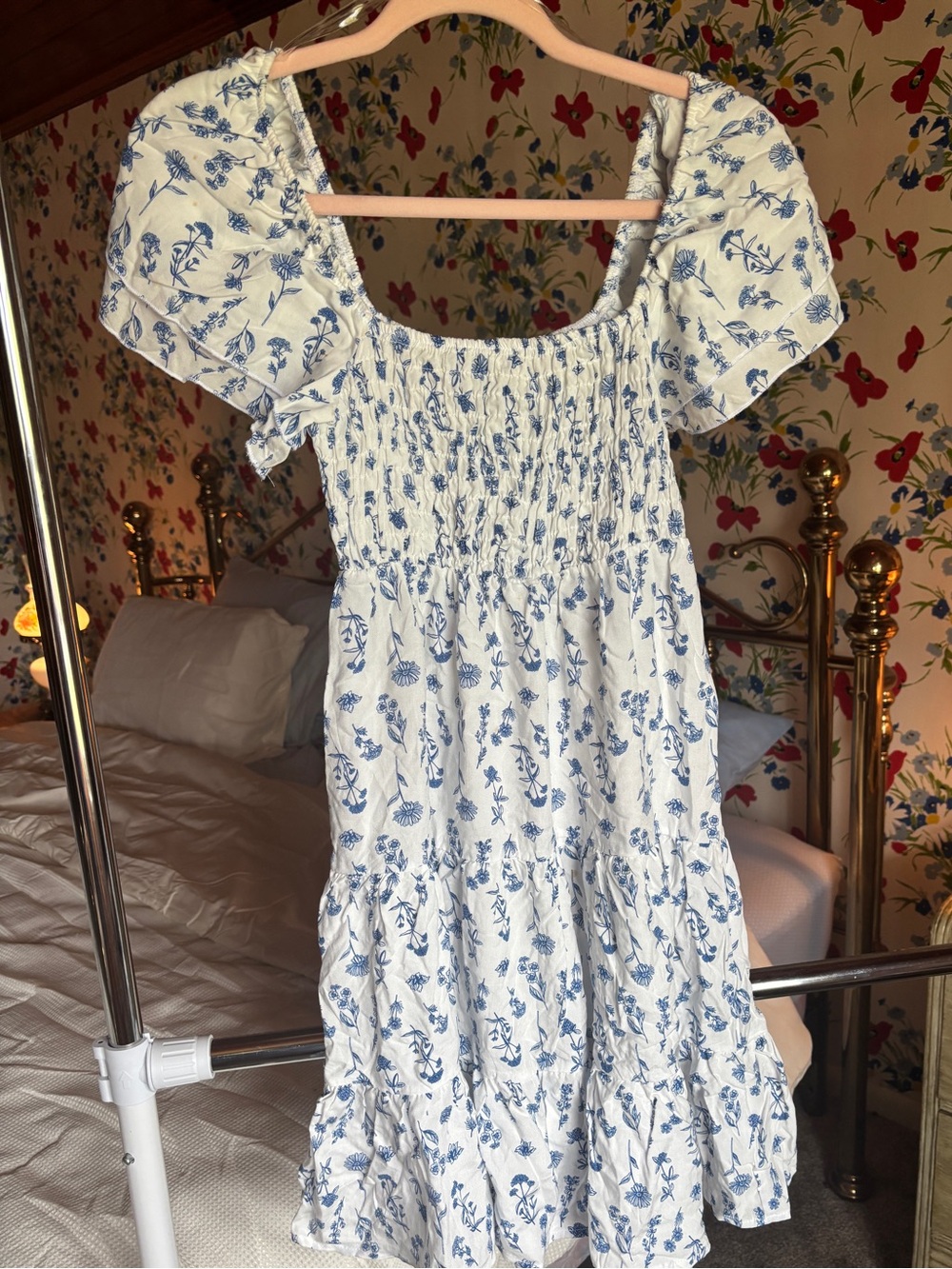 discreet nyc blue floral smocked puff sleeve mini dress cottagecore small